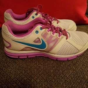 Women nike sneakers